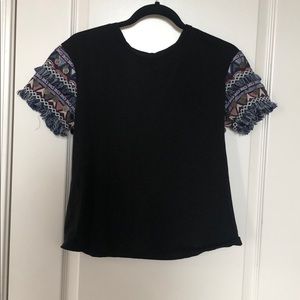 LARGE EMBROIDERED BLACK TEE 😍🖤